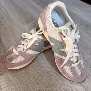 Women's Casual Sneakers in Pink and Gray